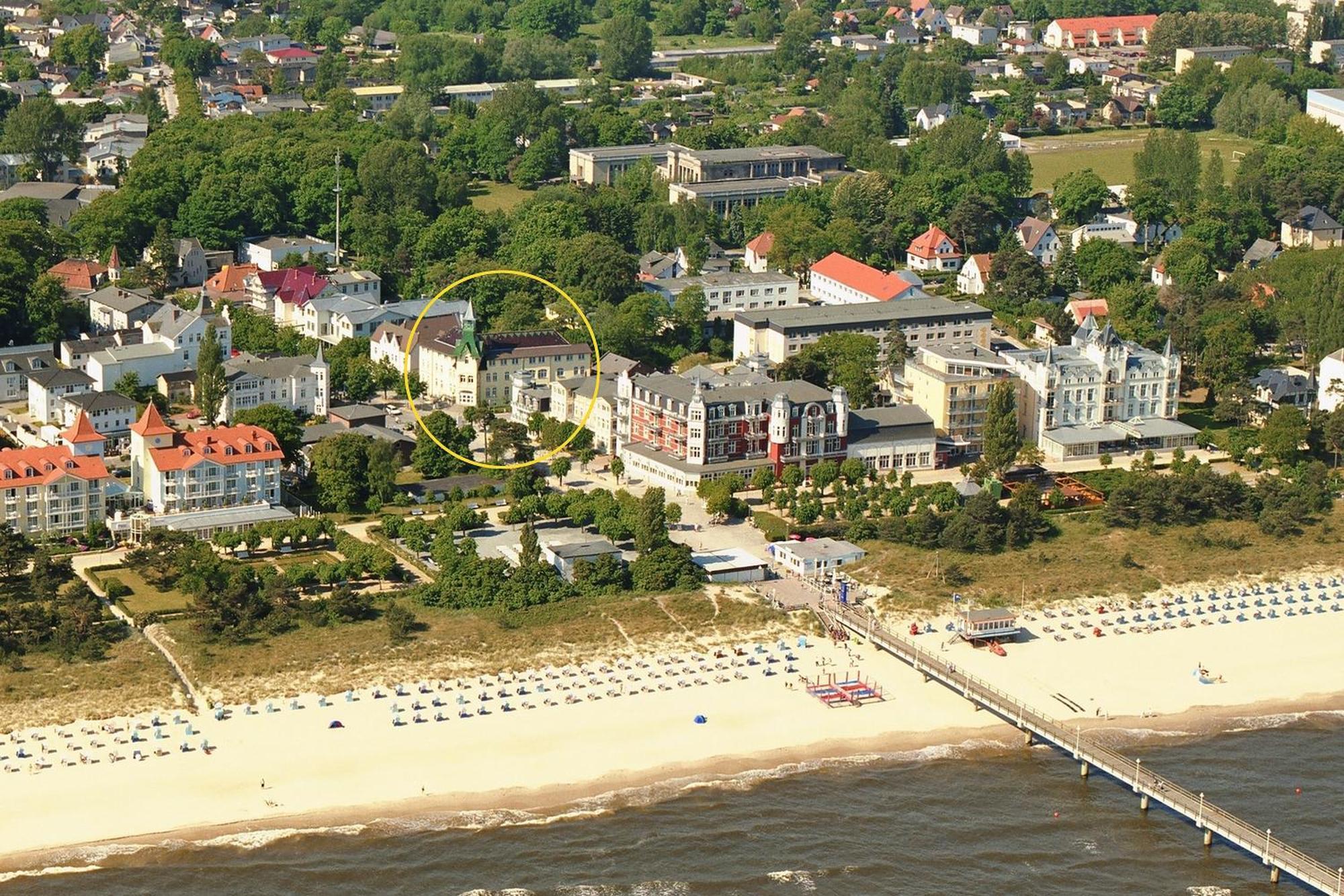 Hotel Duenenschloss Mit Private Spa Zinnowitz Exterior photo