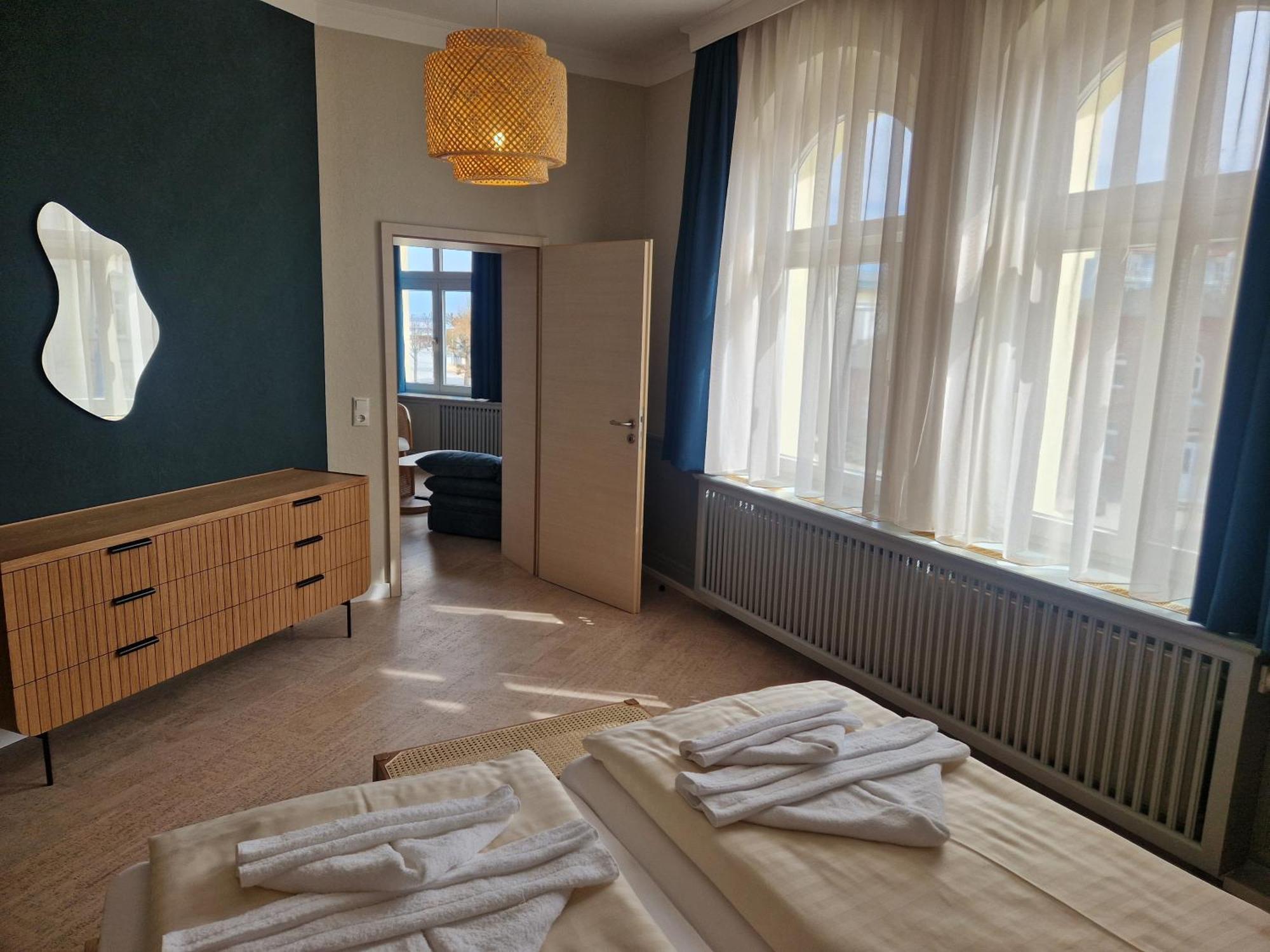 Hotel Duenenschloss Mit Private Spa Zinnowitz Exterior photo